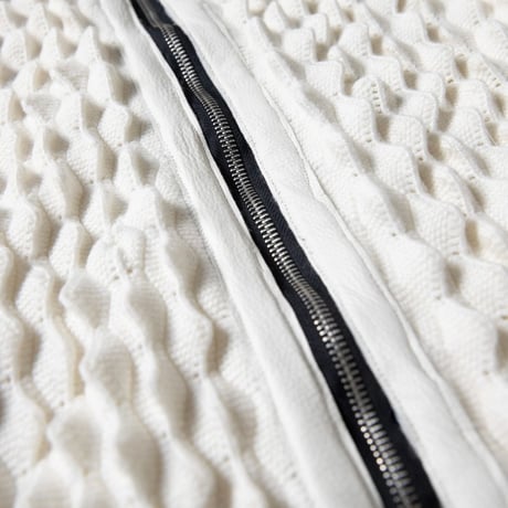 GOLDIE / THORN KNIT ZIP HOODIE / WHITE