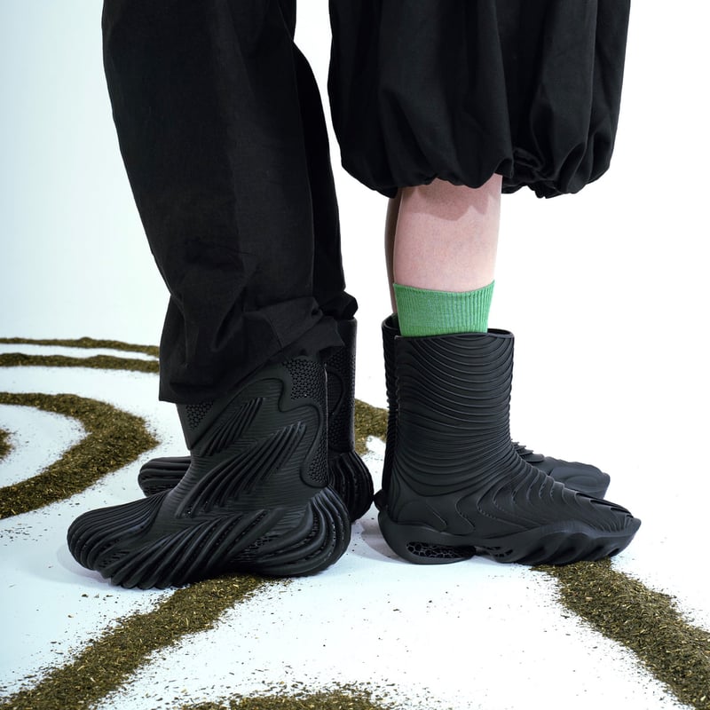 Aliveform ARMIS SLIDE CHARCOAL アライブフォーム ALIVEFORM Armis Slides – ARYS Store