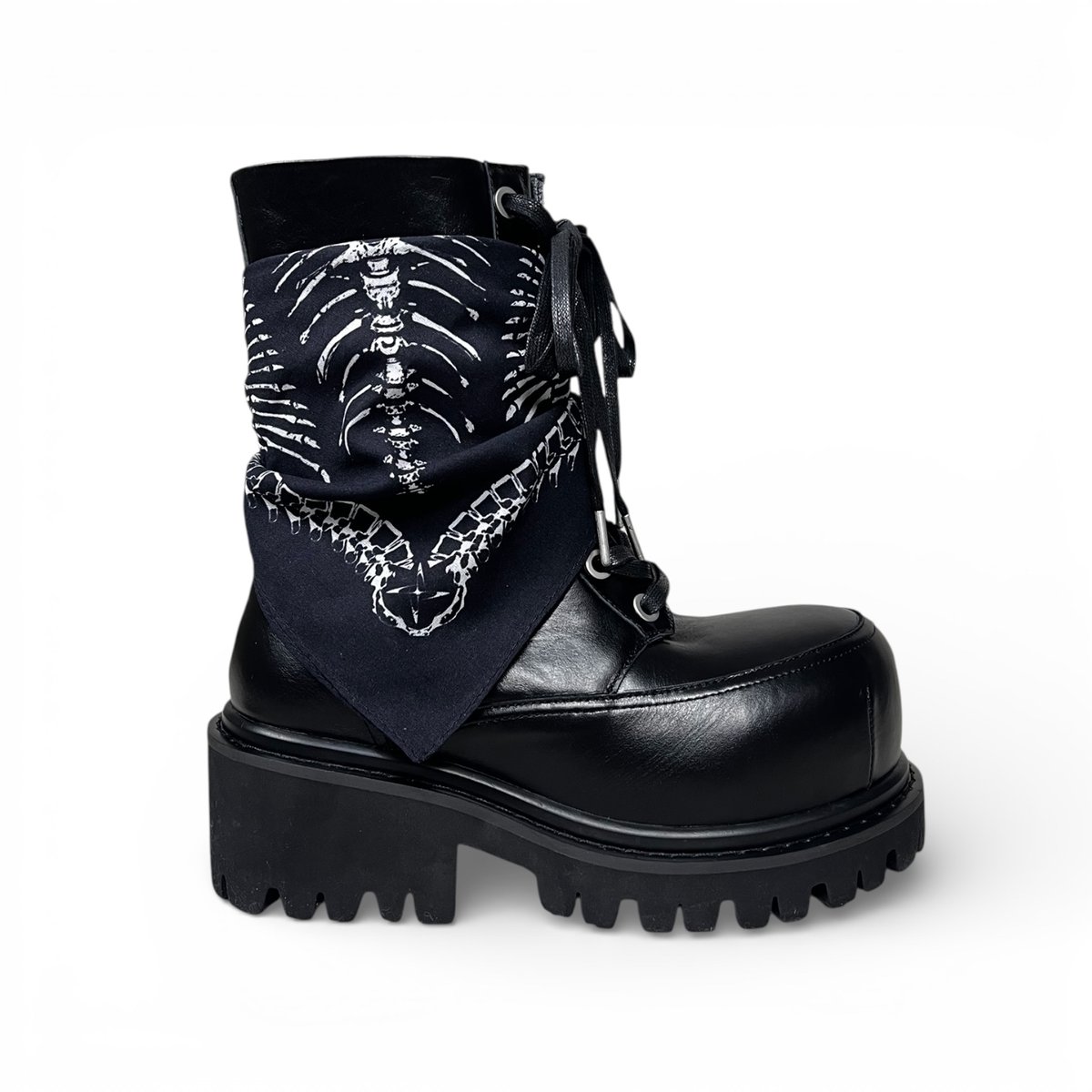 unconscious / Obsidian Recurve Boots 