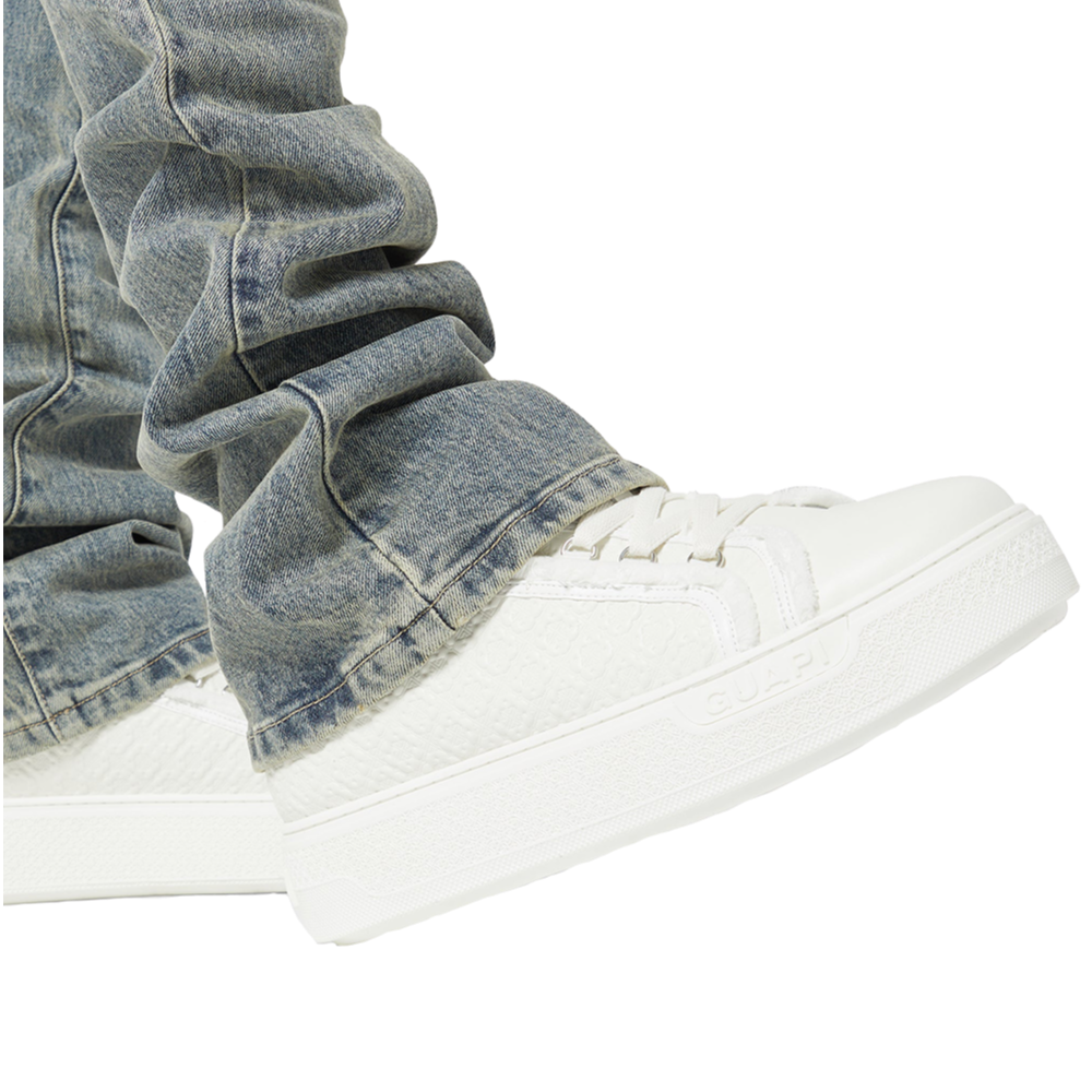 GUAPI / GHOST WHITE VOID | PLUG