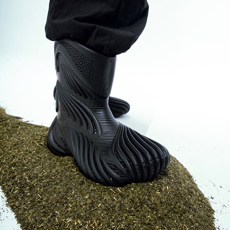 ALIVEFORM / ARMIS HIGH / CHARCOAL | PLUG