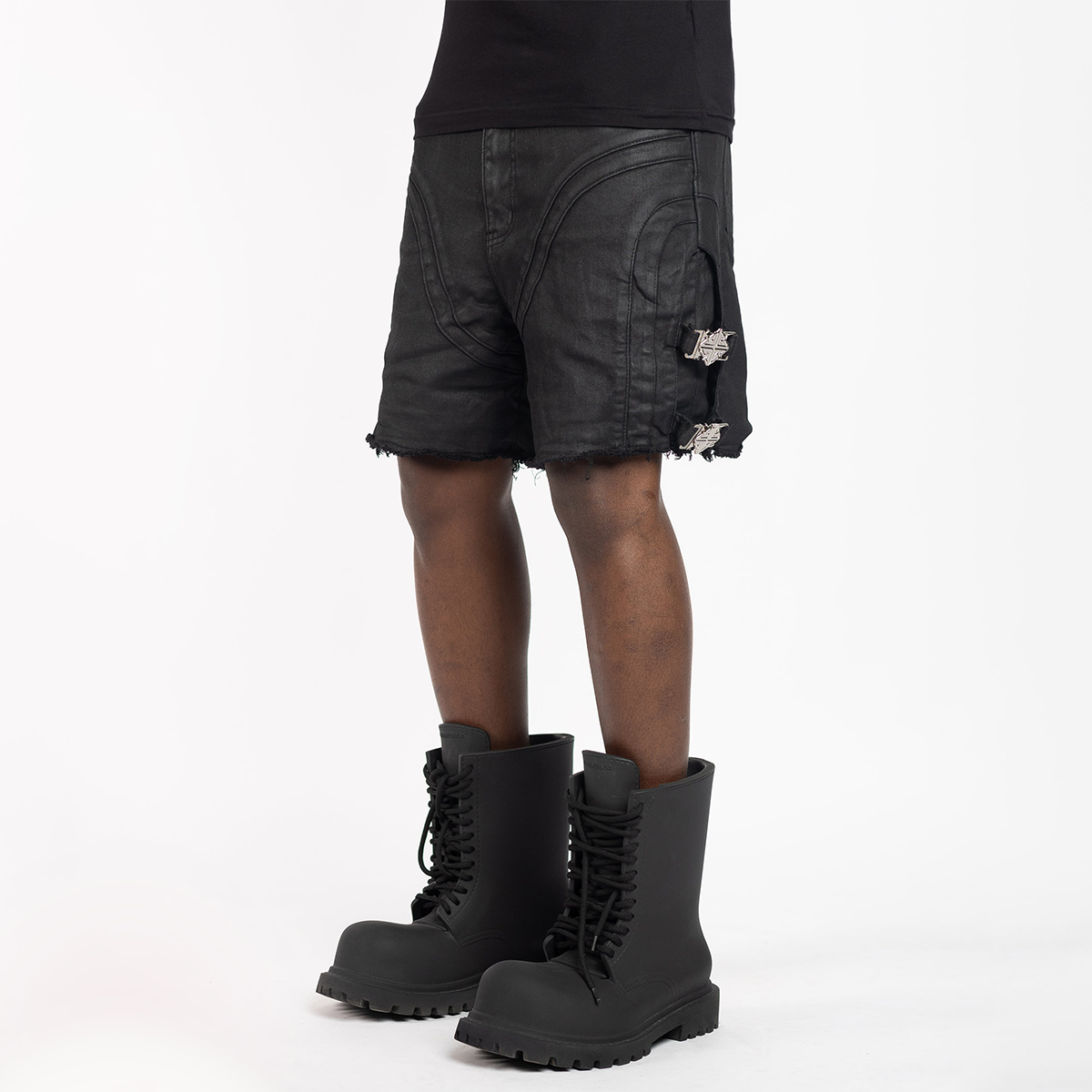 GUAPI / OBSIDIAN BLACK WAXED CONVERTIBLE DENIM 