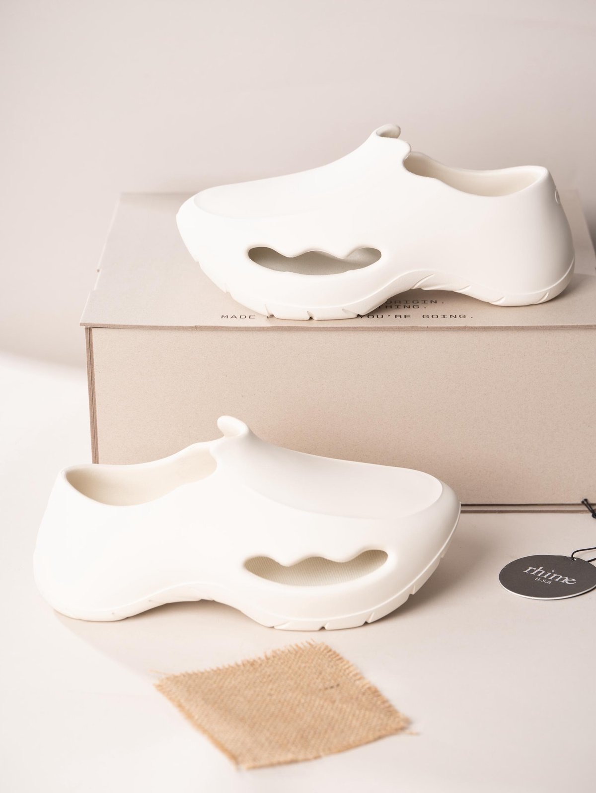 Rhime / ORBION / WHITE | PLUG Rhime / ORBION / WHITE | PLUG