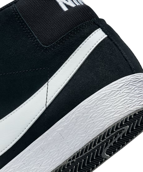 【NIKE】NIKE SB ZOOM BLAZER MID  (Black/White)