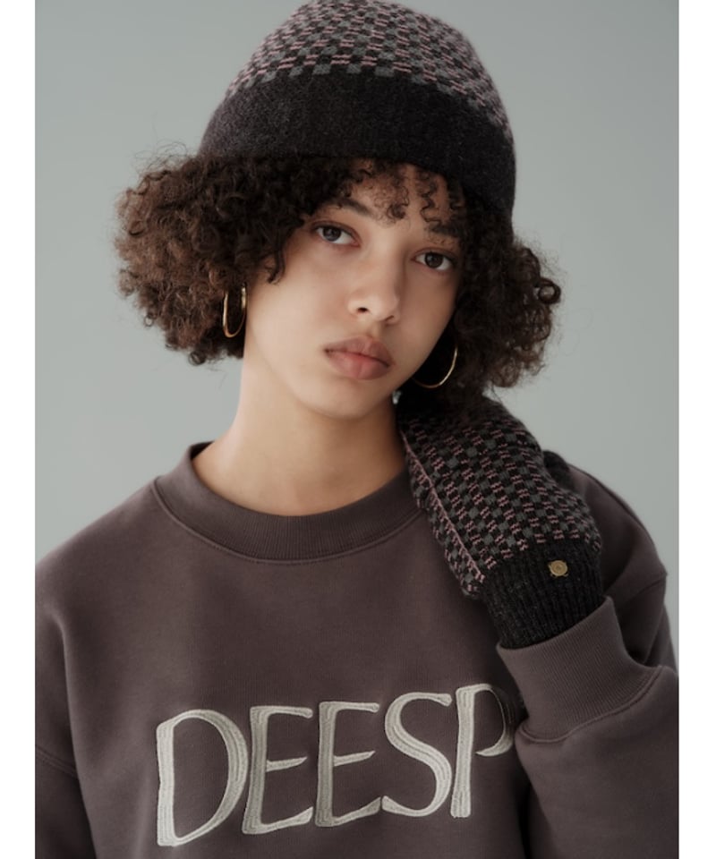 Checkered Mitten (Brown) | Diaspora skateboards