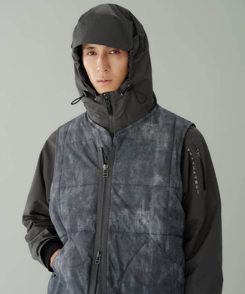 PRAGMATECH Pavement Jacket β (Charcoal) | Diasp
