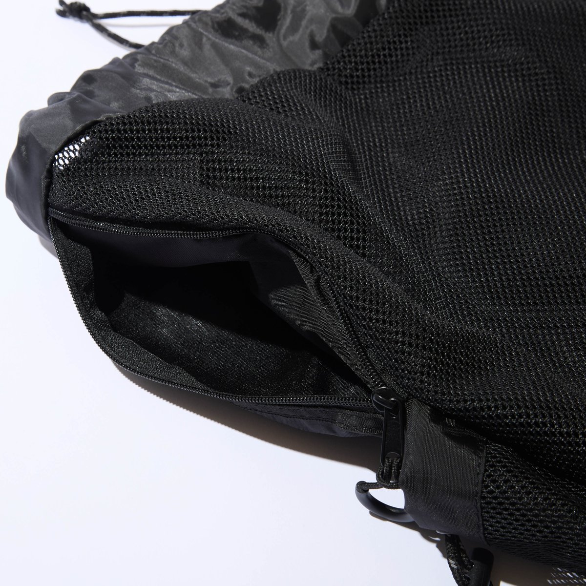 2way Vacation Bag (Black) | Diaspora skateboard