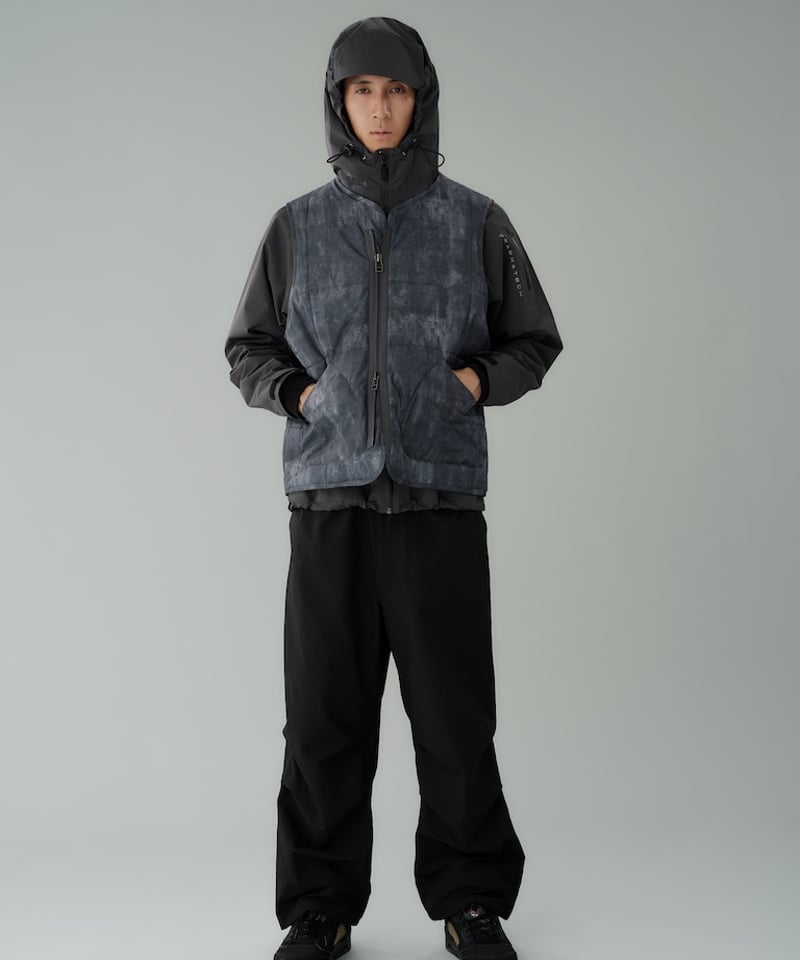 PRAGMATECH Pavement Jacket β (Charcoal) | Diasp