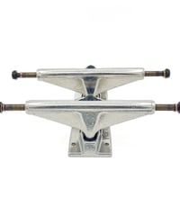 【VENTURE】TRUCK LOW
