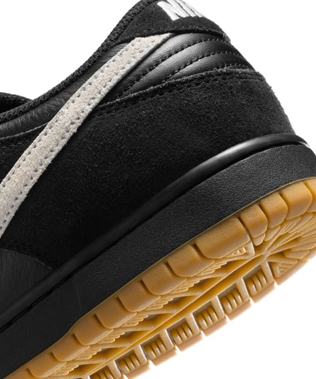 【NIKE】NIKE SB DUNK LOW PRO "Black and White"