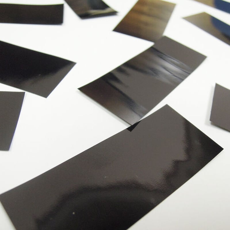 ミツクラの紙吹雪 業務用 艶ありブラック 2cm×5cm 1kg約35000枚 素材