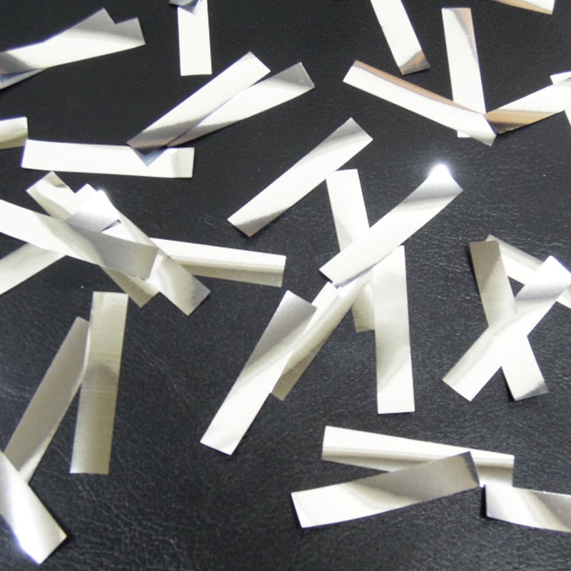 ミツクラの紙吹雪 細目長方形 1cm×5cm シルバー 業務用 横回転落下型