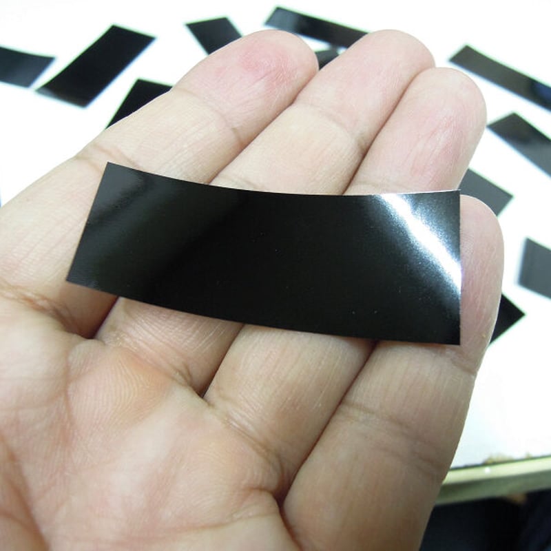 ミツクラの紙吹雪 業務用 艶ありブラック 2cm×5cm 1kg約35000枚 素材