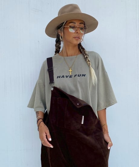 cropped T「HAVE FUN」#635358