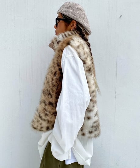 fur vest「fluffy leo」#1012510（リバーシブル）