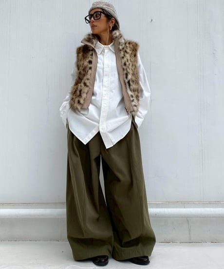 fur vest「fluffy leo」#1012510（リバーシブル）