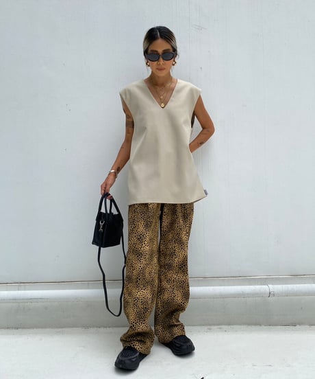 V neck vest「box mode」#561