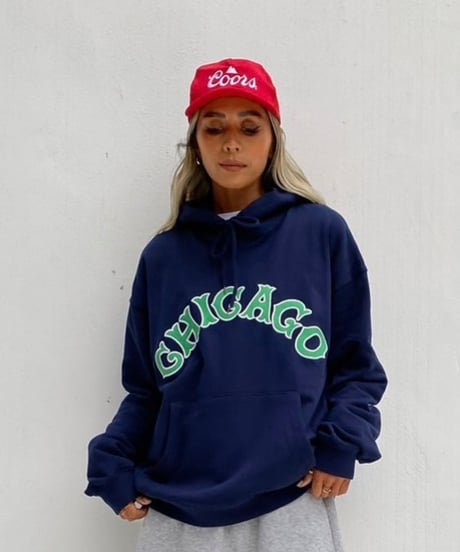wide hoodie「CHICAGO」#75019 | tablethotel-sūdo
