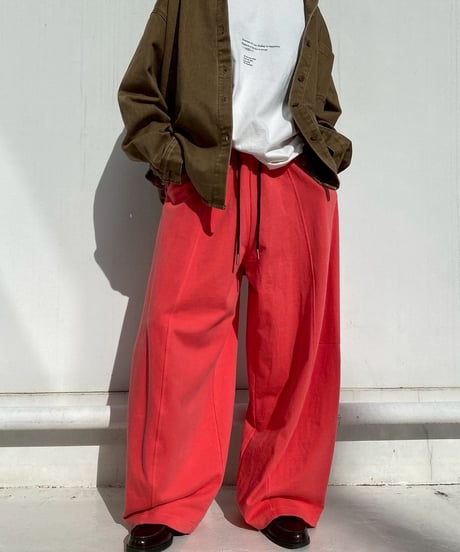 tablet hotel SEGUR wide スウェットカーキ　新品タグ付 tablet hotel SEGUR wide スウェットカーキ 新品タグ付 BIG