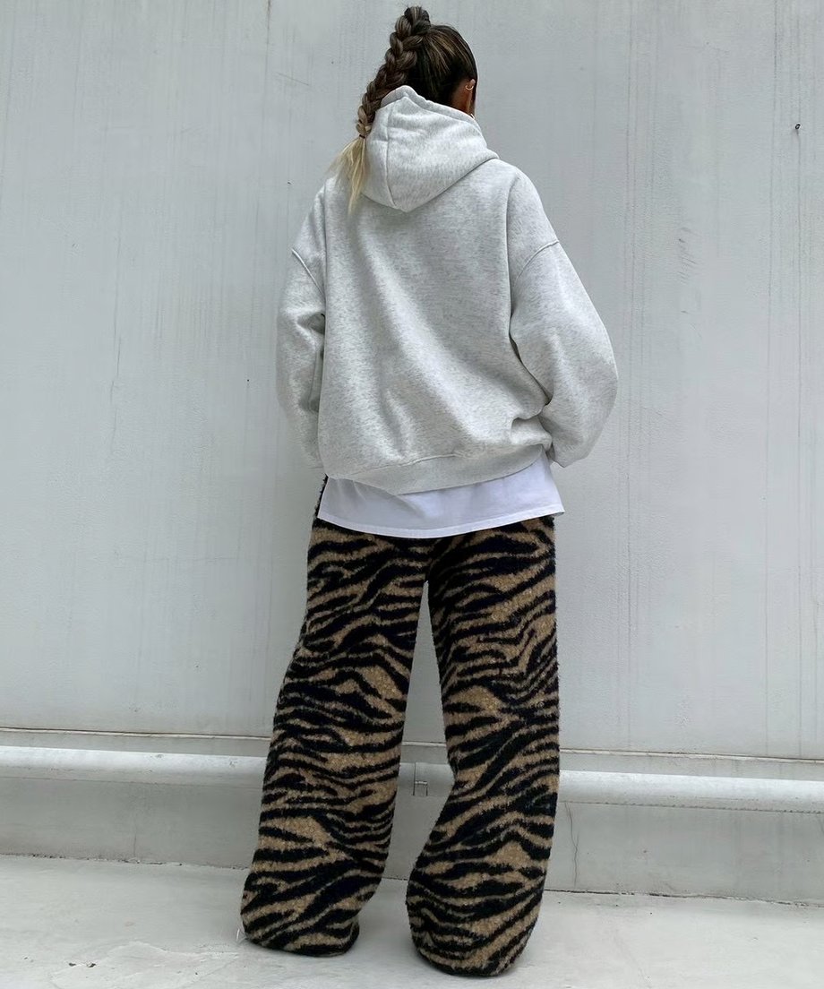 692cf21c2ca89ec1571d48e2