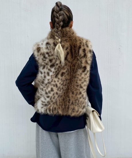 fur vest「fluffy leo」#1012510（リバーシブル）
