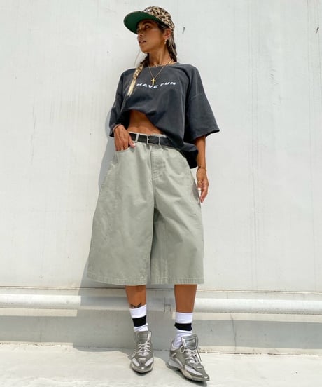 cropped T「HAVE FUN」#635358