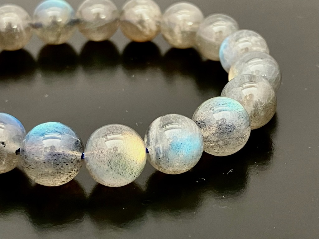 〇神秘的な虹を宿す天然石ブレス〇ラブラドライド　珠12㎜　内径15.5㎜±5㎜ original