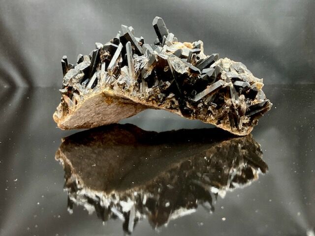 モリオン(黒水晶)クラスター 780g | 数珠屋粋鳳 モリオン(黒水晶)クラスター 780g | 数珠屋粋鳳