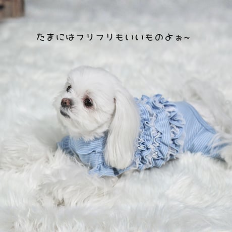 フリルいっぱいロンパース