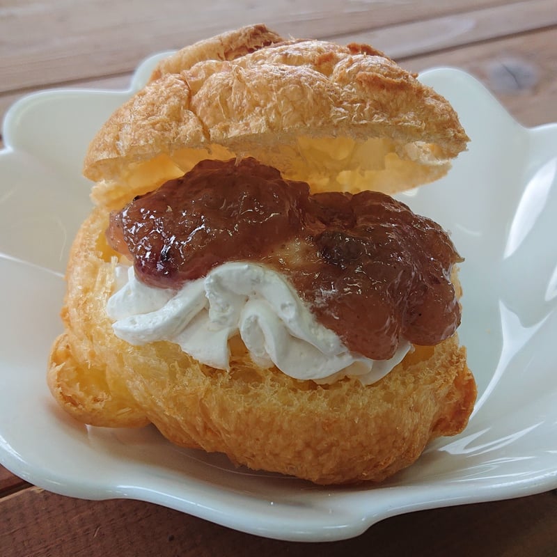 太子いちじくシュークリーム3個(冷凍便) | ベーカリー タムタム