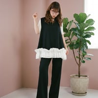 裾フリル　ベスト　WH