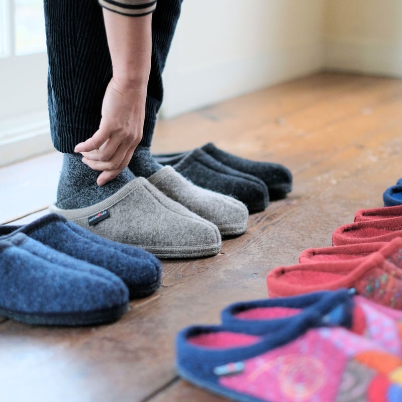 [新品］ SLIPPER ブラウン ビニールスリッパ | テンダイ