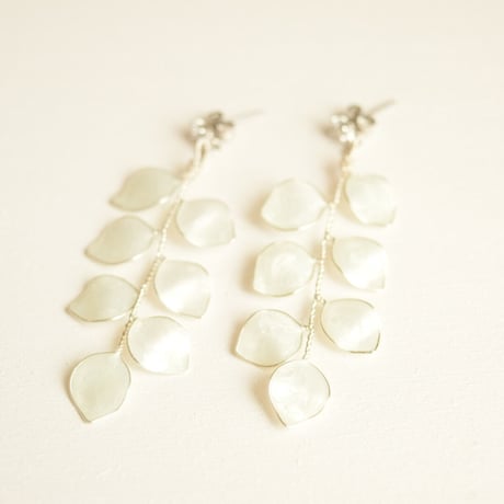 Leaf/ピアスシルバー×ライトグリーン/Angie