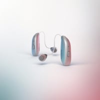 【ご自宅試聴】イヤフォン気分で装着！≪充電式≫耳かけ型補聴器 （リサウンド）