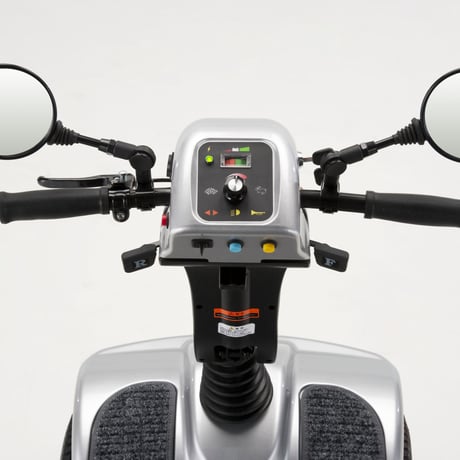 【ご自宅試乗】安定走行なら！四輪型 電動シニアカーS141（036885100）