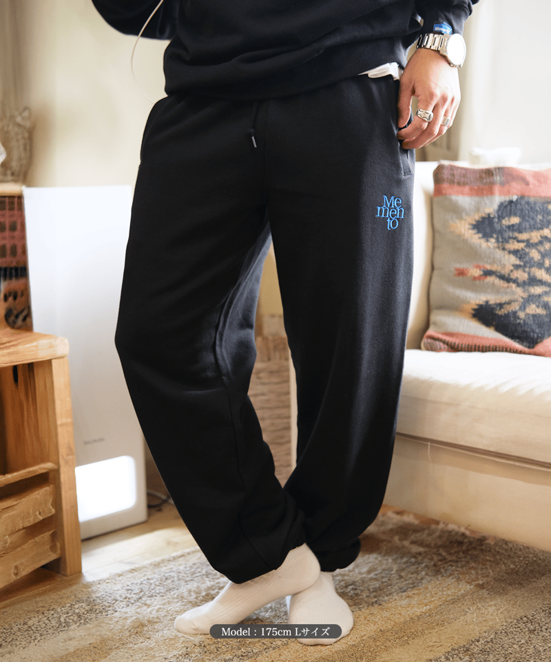 Black】emblem sweat pants | Memento
