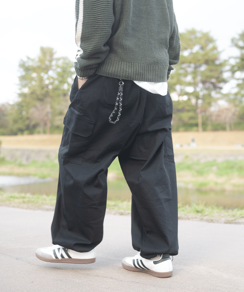 Black】Snow cargo pants | Memento Black】Snow cargo pants | Memento