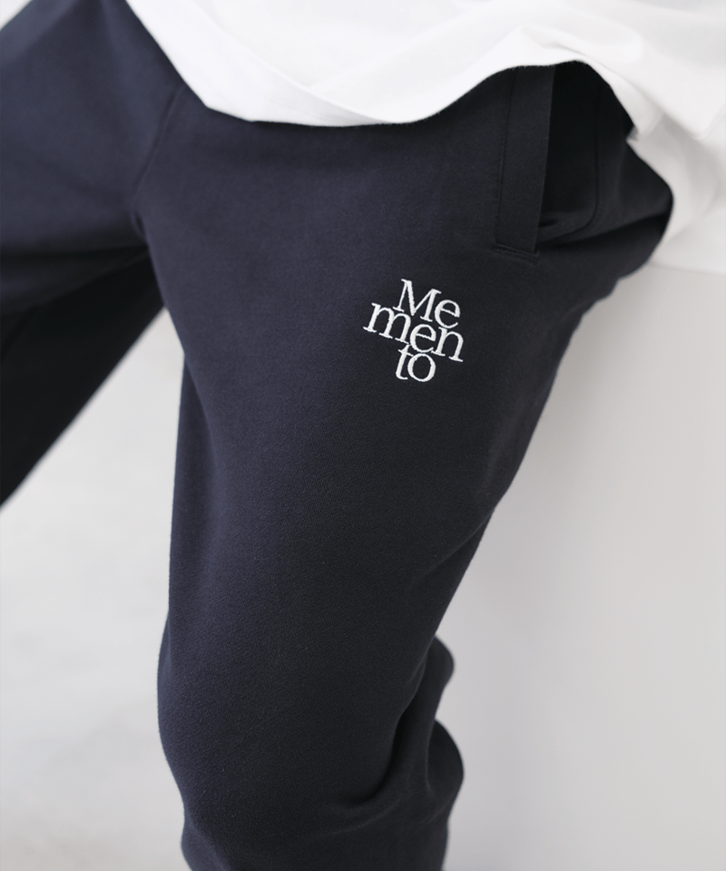 Navy】emblem sweat pants | Memento