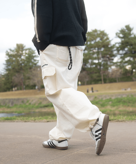 【White】Snow cargo pants