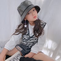 ゼブラベストトップス