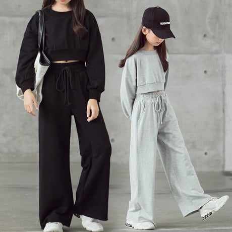 シンプルスウェットセットアップ
