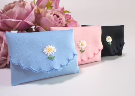 プリンセスティッシュケース　マーガレット　手刺繍ミニポケットティッシュケース　通園通学