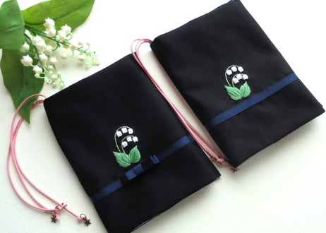 手刺繍  こどもさんびか　歌はともだち　中型聖書　すずらん