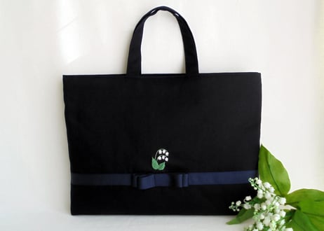 手刺繍 すずらん 濃紺レッスンバッグ・うわばき入れのセット　お受験対応