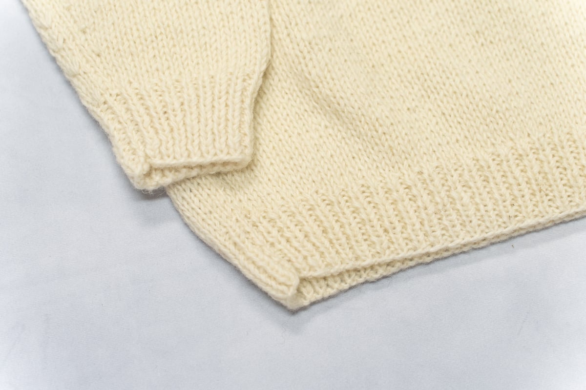 MacMahon Knitting Mills ''Big Peace Crew Neck K MacMahon Knitting Mills ''Big Peace Crew Neck K