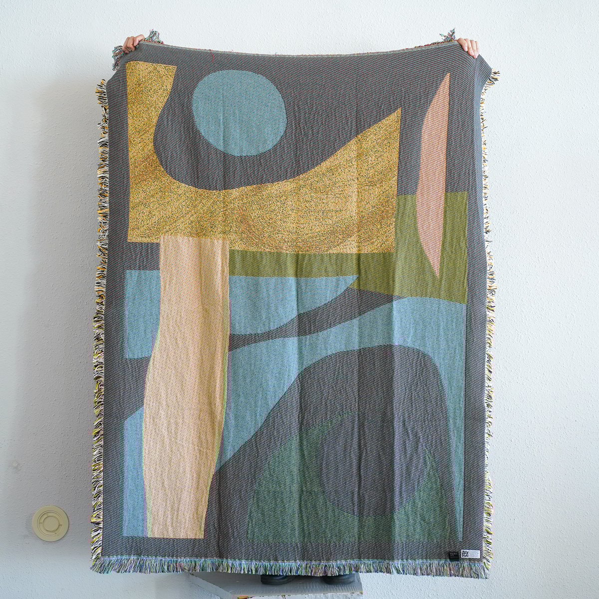 SLOWDOWN STUDIO ”BLANKET Essien THROW” | INN TH