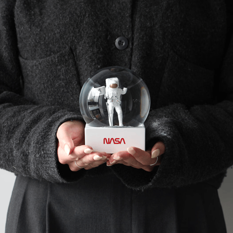 DETAIL "NASA Snow Globe"