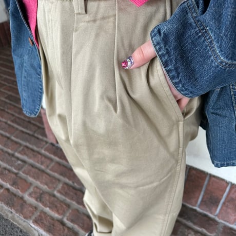 【D.M.G】 “ウエポンチノ ツータックトラウザー”