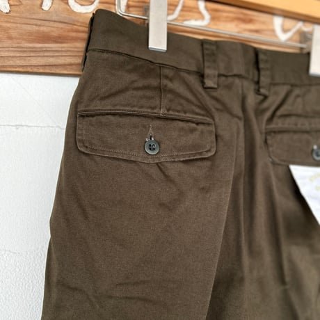 【D.M.G】 “ウエポンチノ ツータックトラウザー”