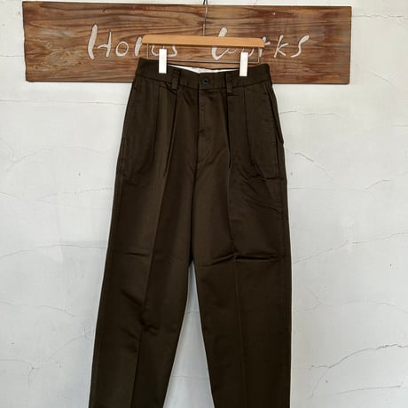 【D.M.G】 “ウエポンチノ ツータックトラウザー”